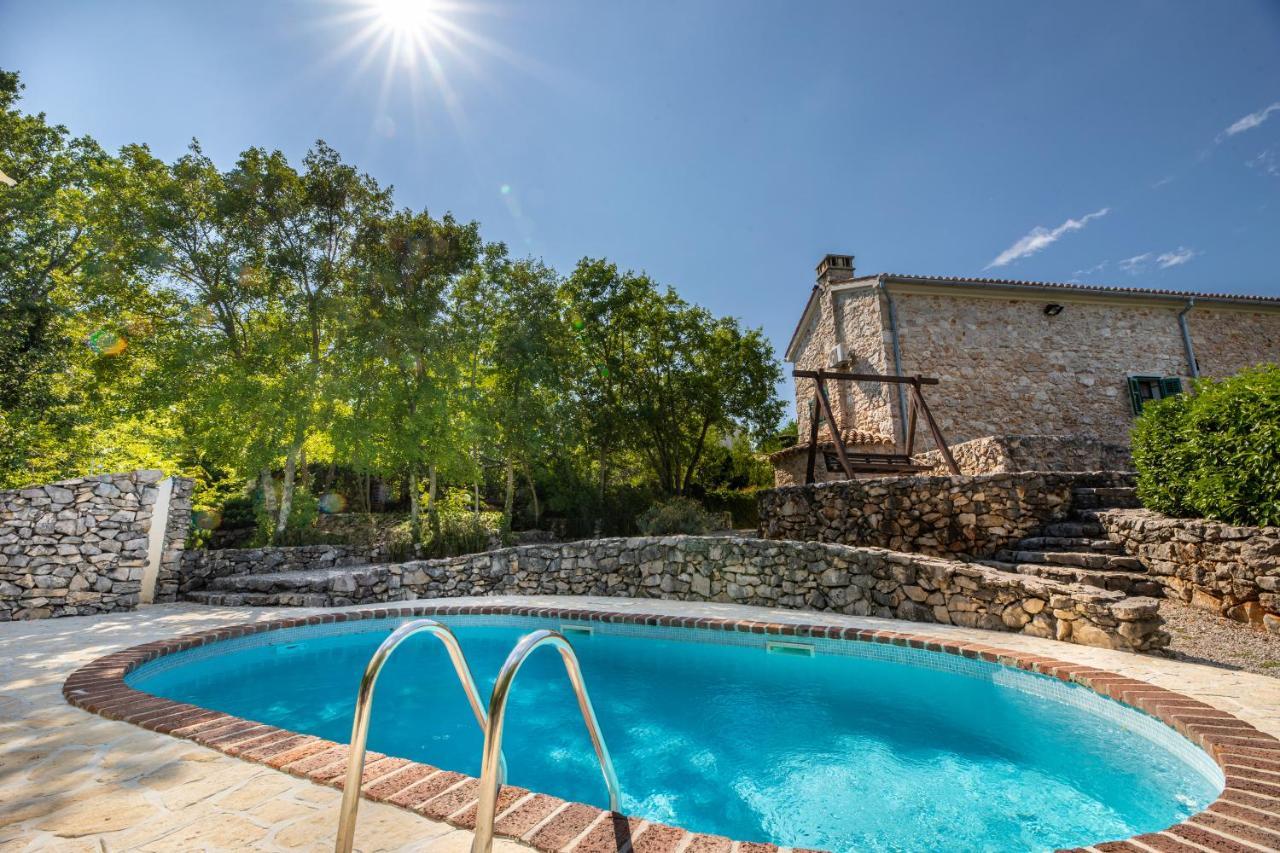 Villa Lindraze Добринь Экстерьер фото