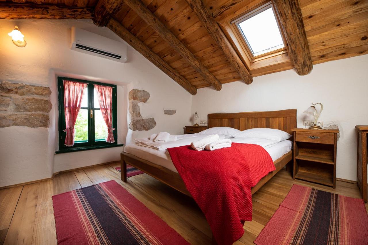 Villa Lindraze Добринь Экстерьер фото