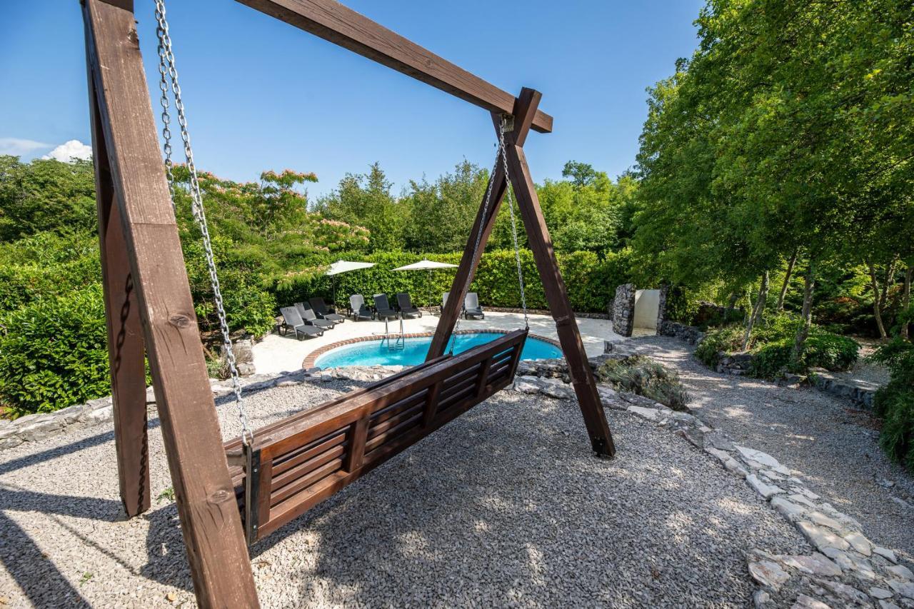 Villa Lindraze Добринь Экстерьер фото